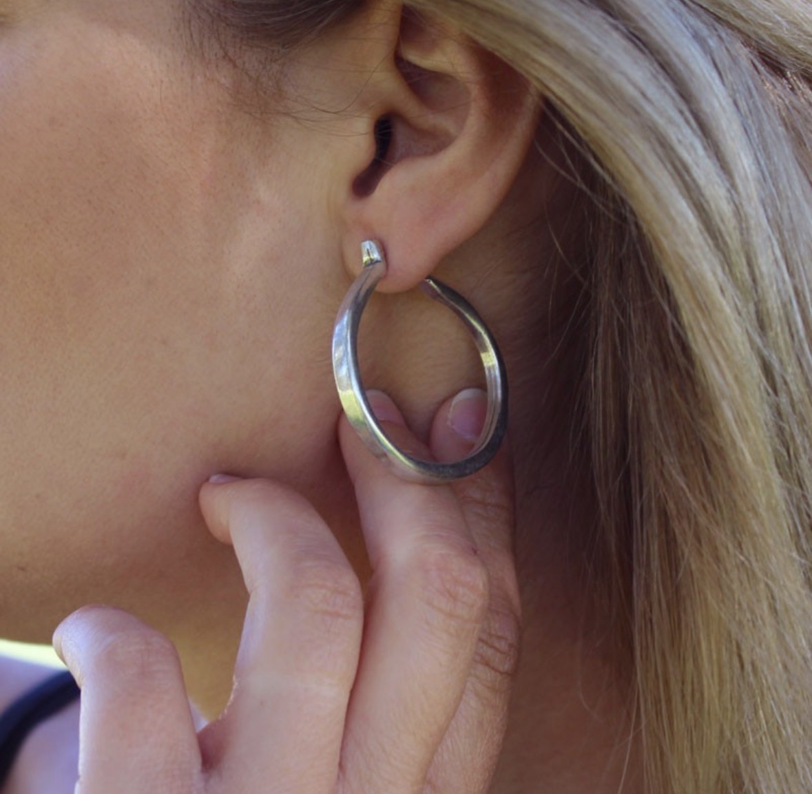 Aros irregulares plata